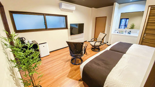 [洋モダン洋室]23平米＋テラス8平米　露天風呂　喫煙