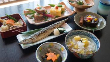 食事・飲み物 / 2