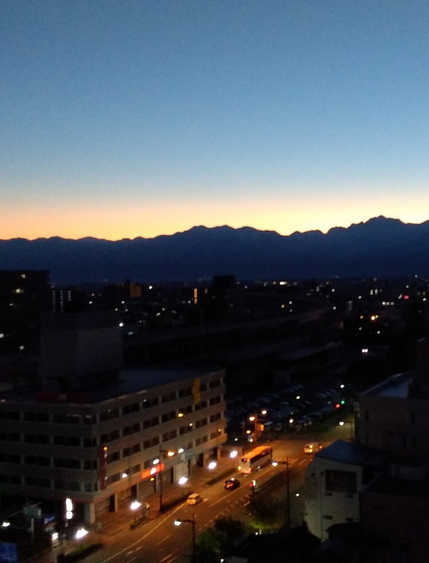 部屋から立山連峰が見えました。
