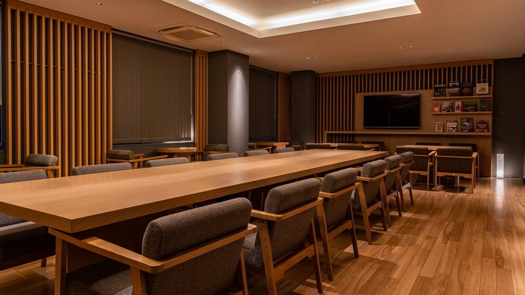 1階 ビスタラウンジ② / 2