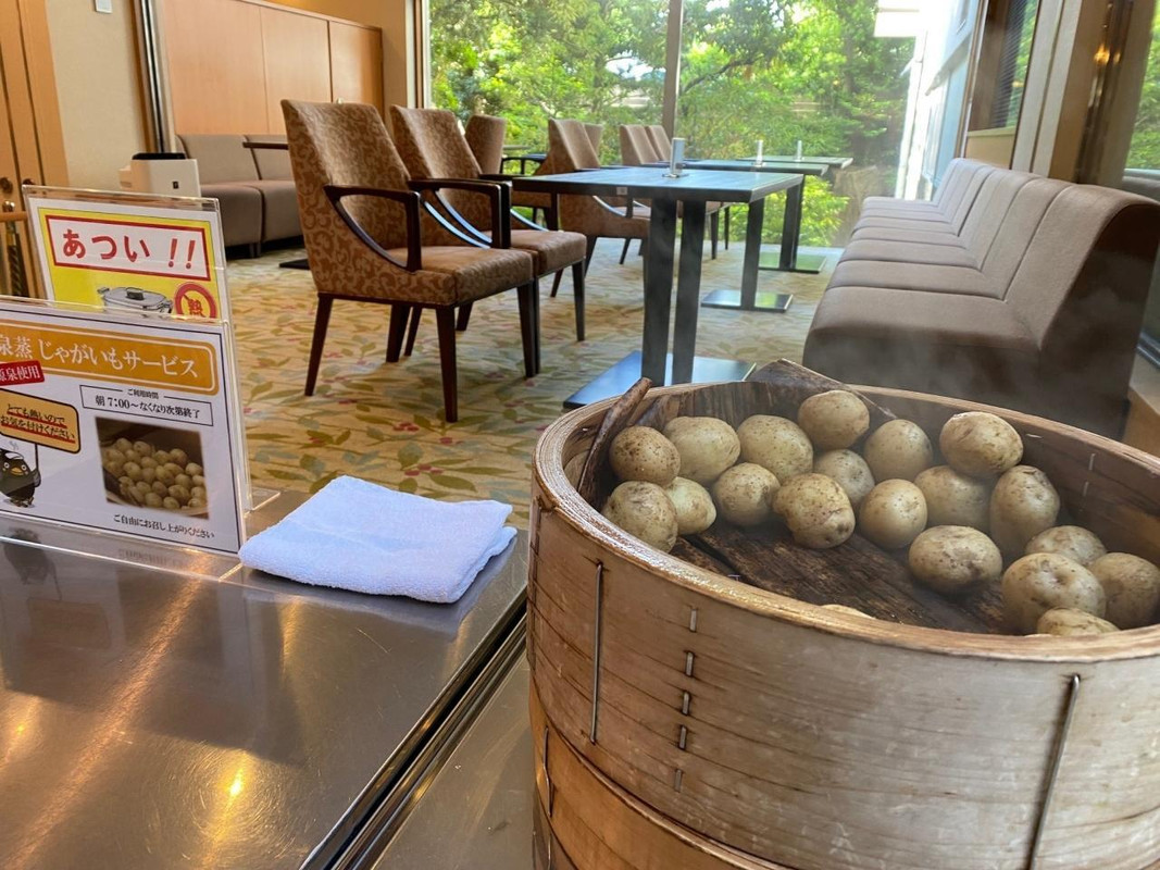 温泉蒸しジャガイモ