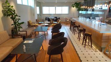 YATSUDOKI TERRACE石和 店内 / 4