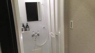 エコノミー ダブルルーム 共用バスルーム 2F