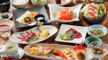 食事・飲み物 / 10