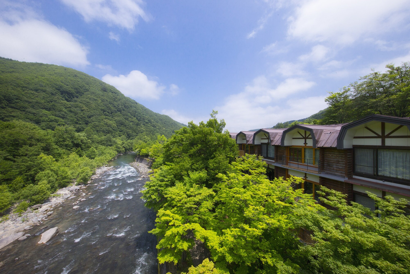 雄大な大自然のすぐそばにあるくつろぎの宿3388406