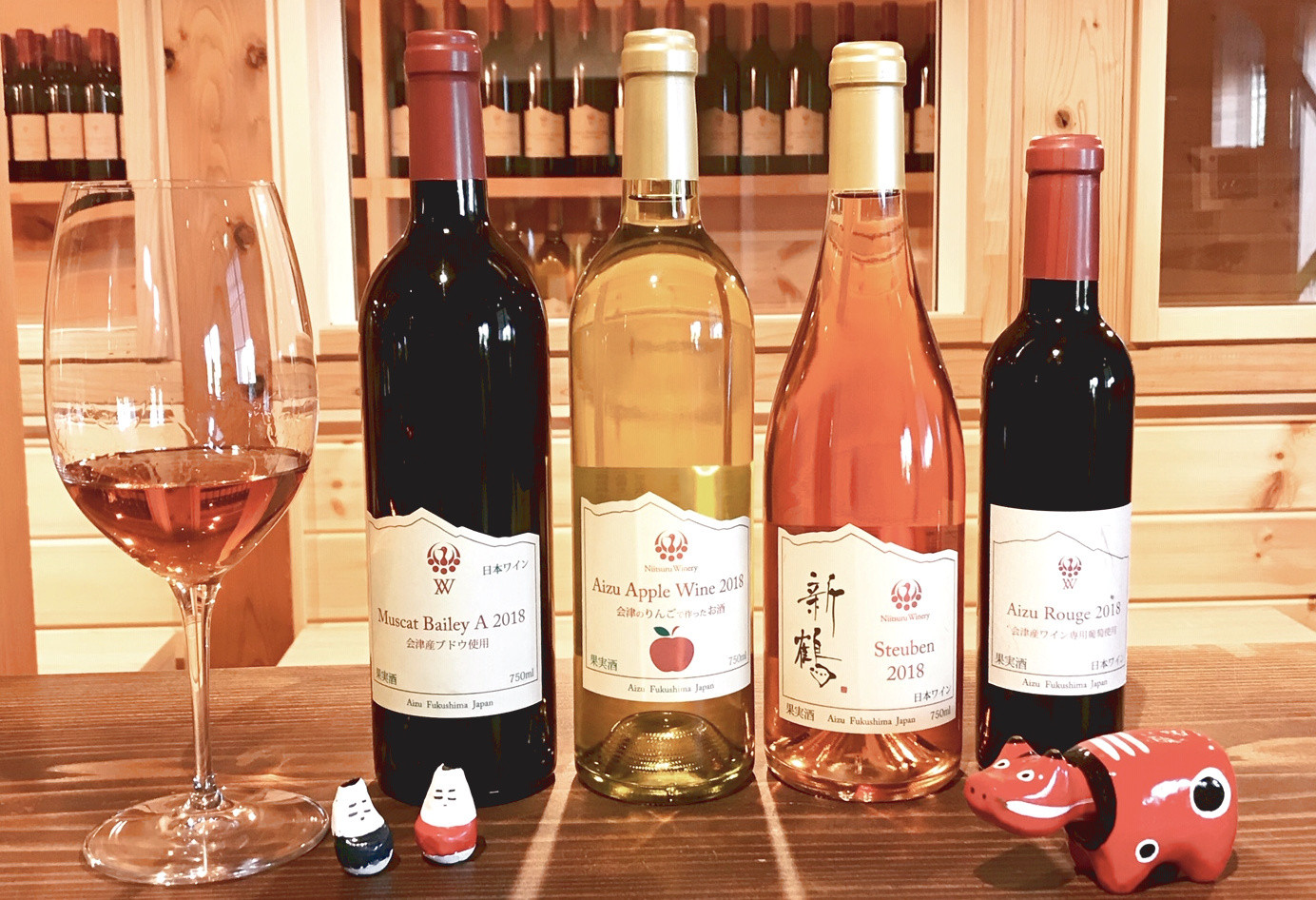 2. 芳醇な香りのワインを味わう「新鶴ワイナリー」2017082