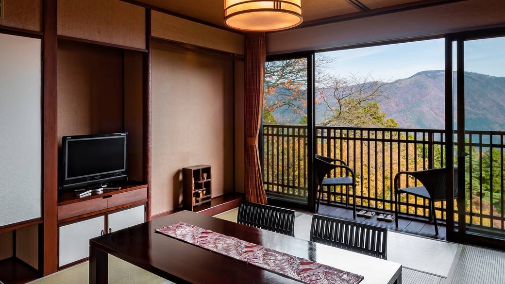 本館和洋室「箱根」の和室 / 2