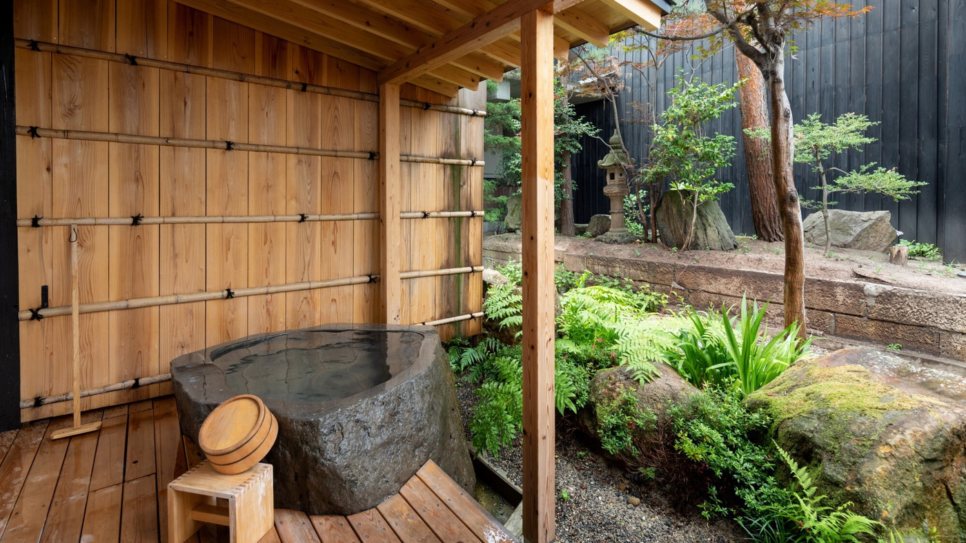 地元産の家具に囲まれ、山形の伝統を五感で感じる「YAMAGATA」3724159