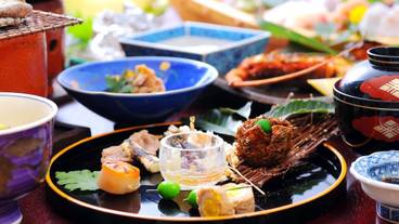 食事・飲み物 / 3