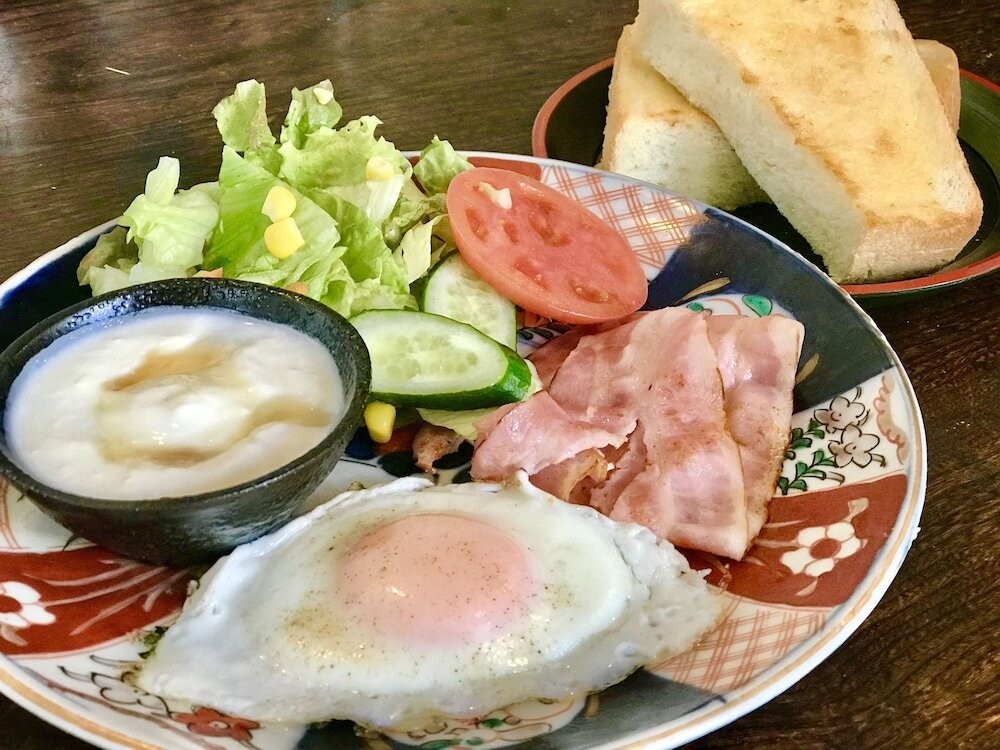 朝食