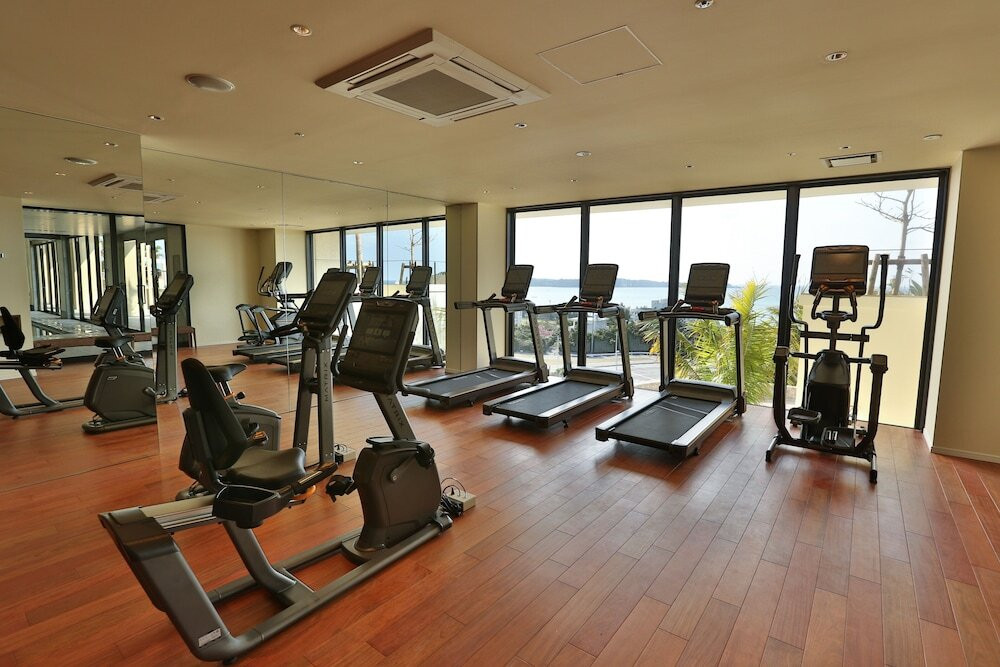 ジムやプール、アロマスチームサウナで1人時間を満喫！4063816