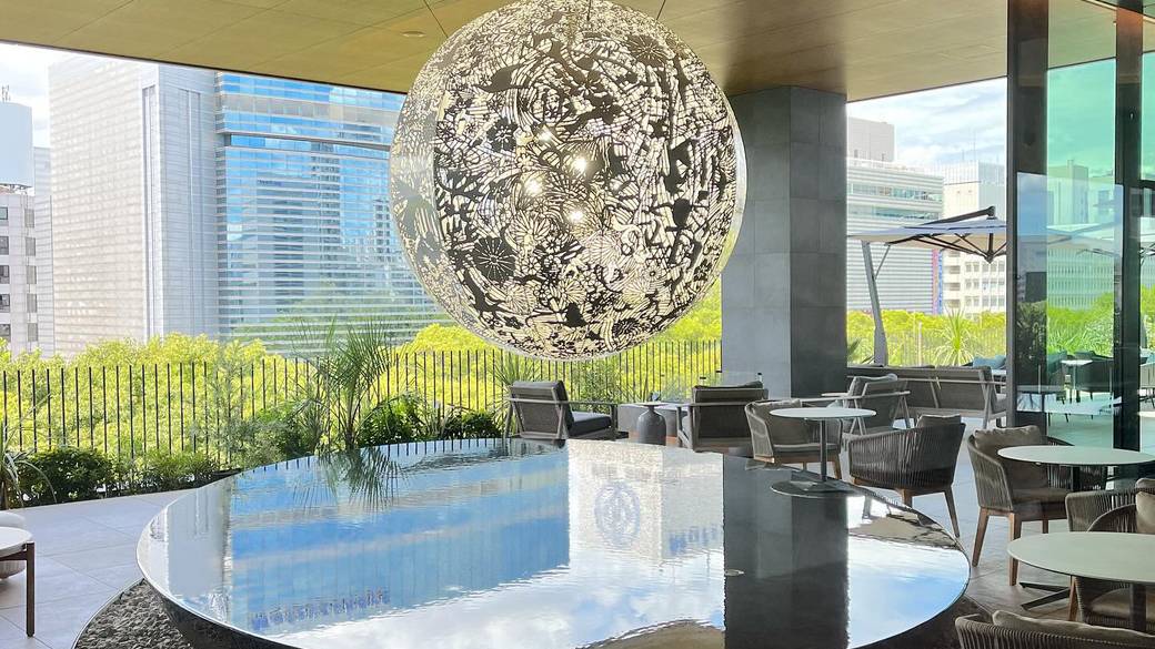 ロビー　テラスのオブジェ / 1