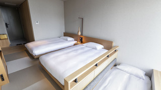 禁煙 高層階ツインルーム シャワートイレ付 3名様用