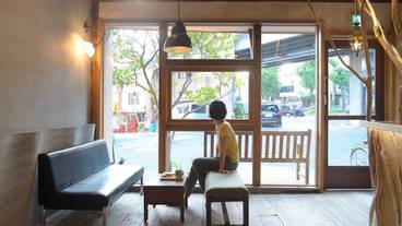 ロビー応接スペース / 2