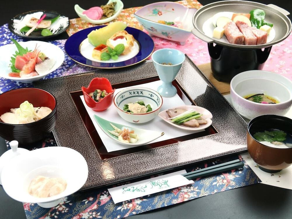 レストラン