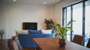 客室内のダイニングエリア / 8