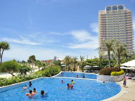 ザ・ビーチタワー沖縄 / 2