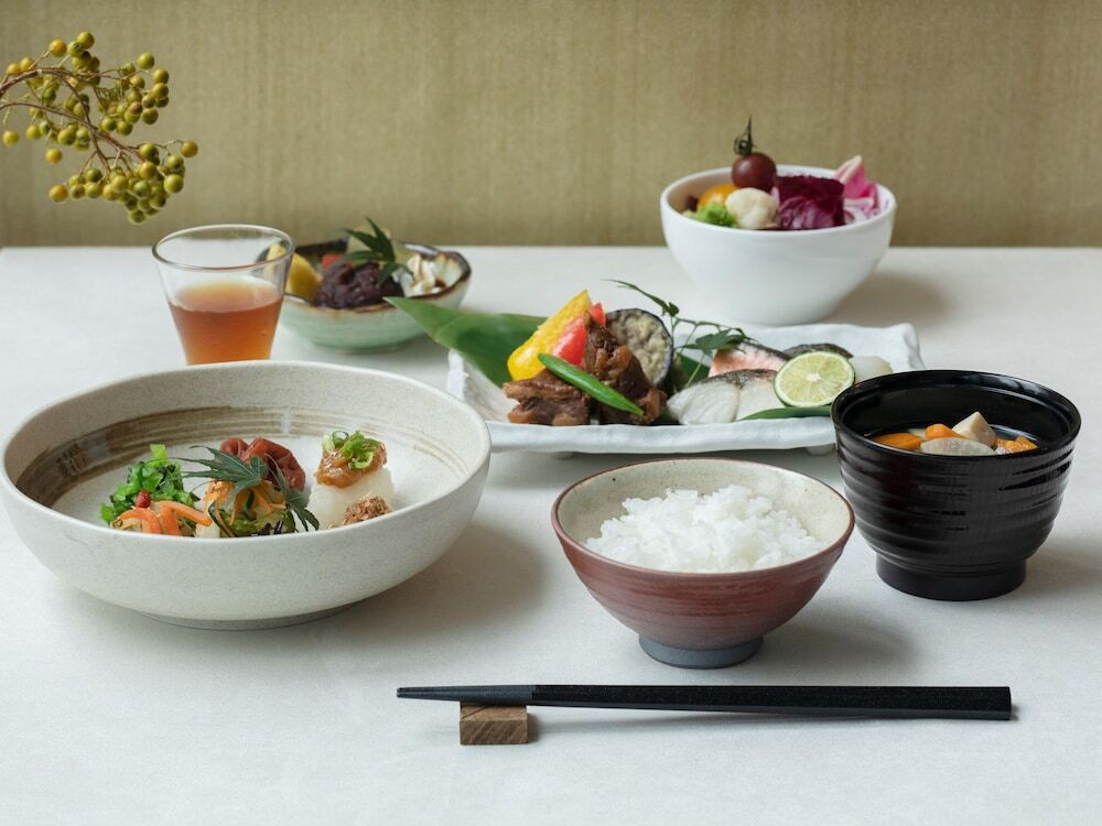 朝食