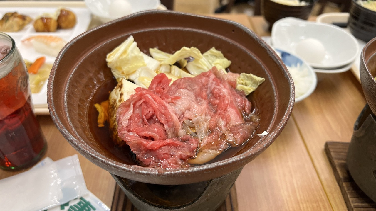 フェアは信州牛のすき焼き。なかなか良い牛肉を使っていました。