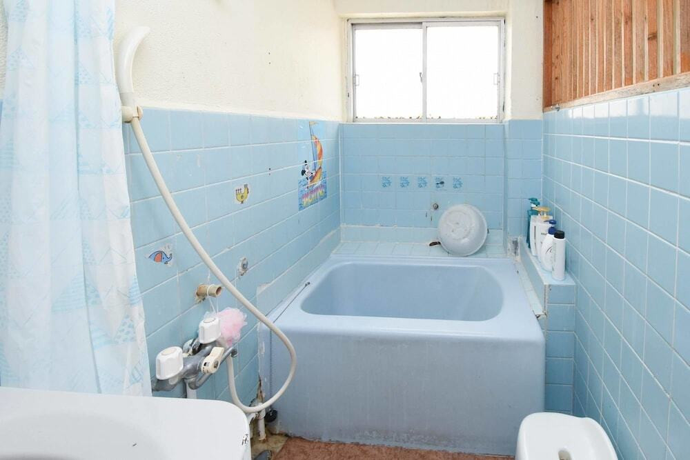 バスルームのシャワー