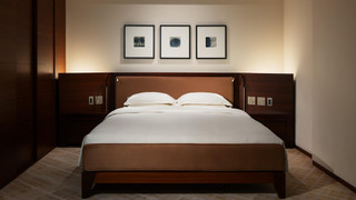 デラックス ルーム キングベッド 1 台