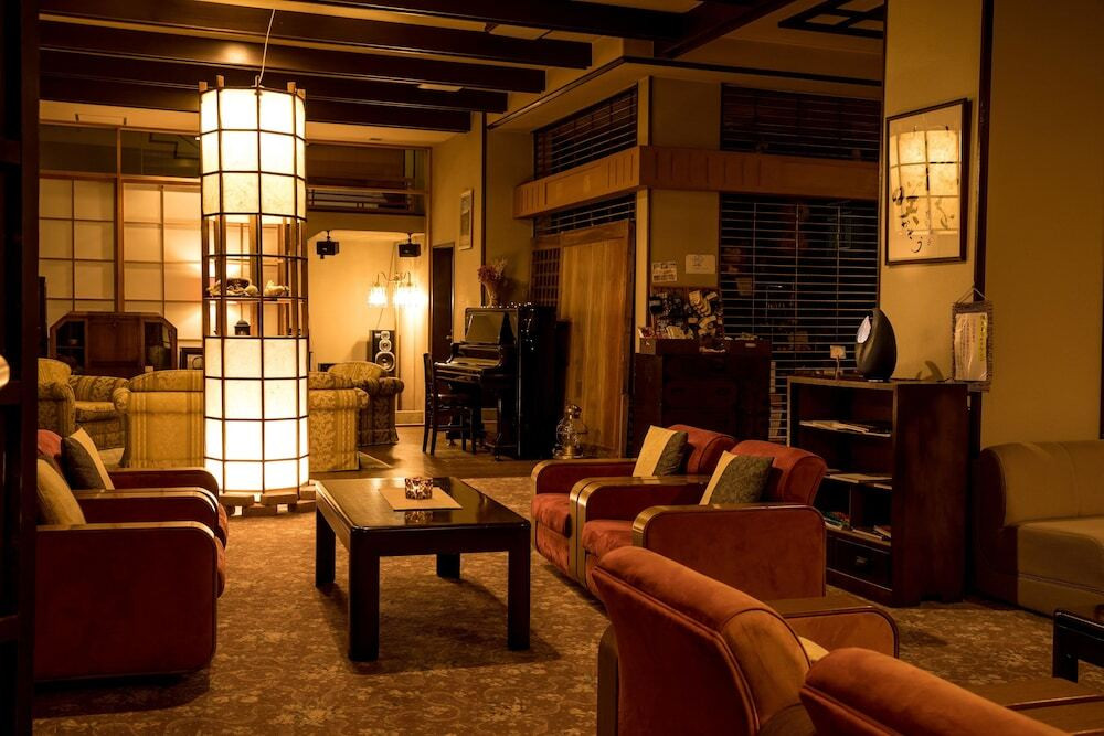 ロビーラウンジ(3)