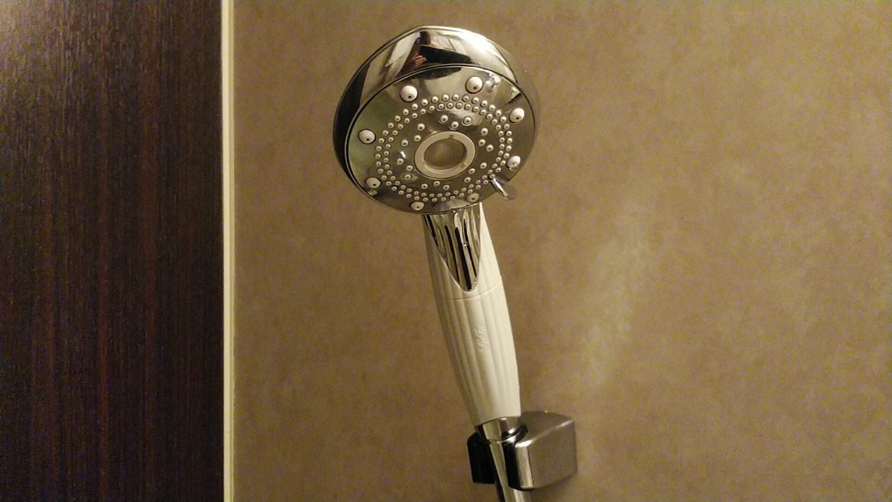 10秒エステのリファのシャワーヘッド