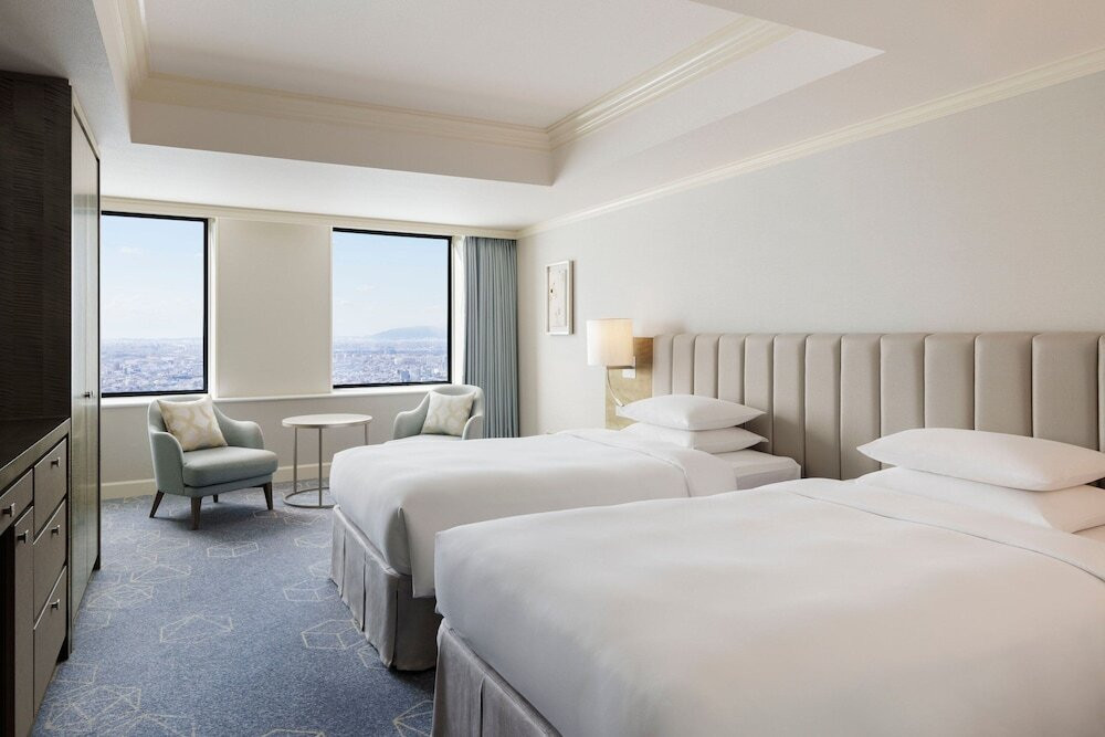 ディナーは52階のスカイラウンジで！夜景をバックに2人の思い出を作ろう4056547