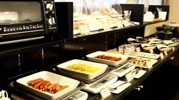 朝食スペース / 10