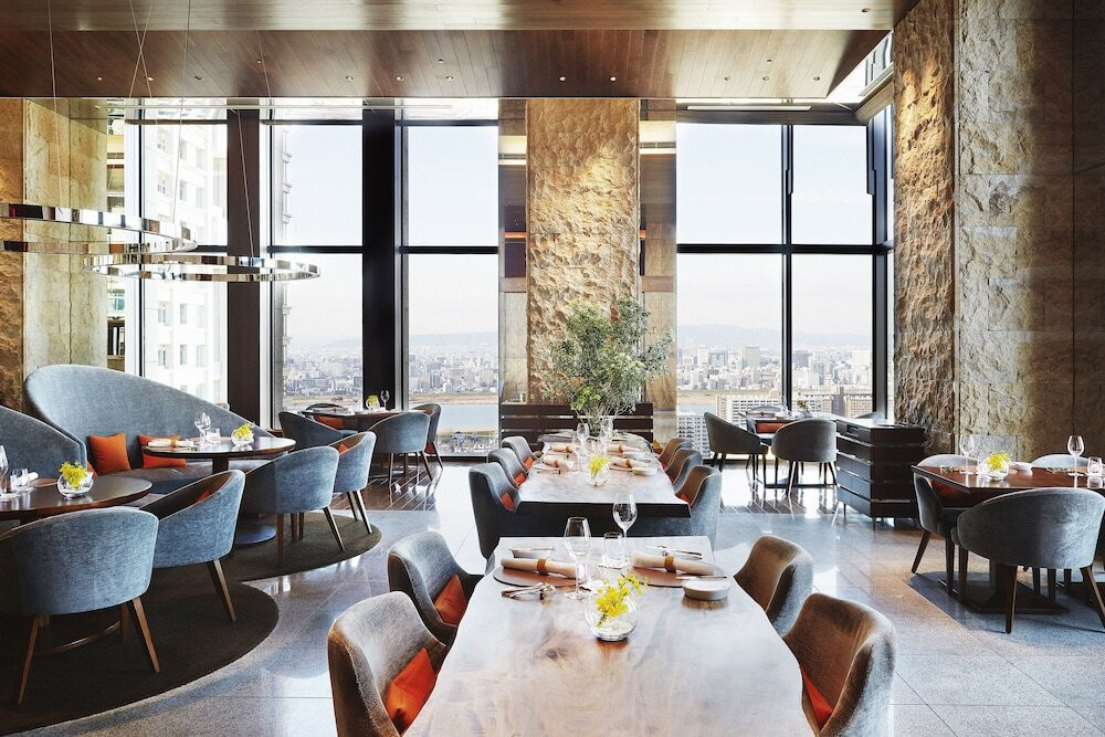 洗練されたデザインとクラブフロアのおもてなしが記念日にぴったり4241415