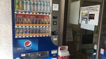 自動販売機 / 10