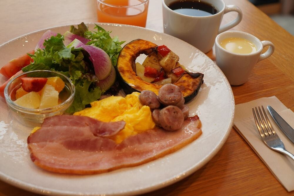 朝食