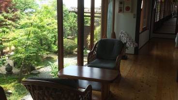 ロビー応接スペース / 2