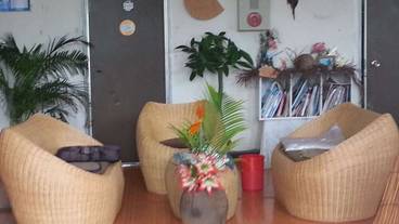 ロビー応接スペース / 3