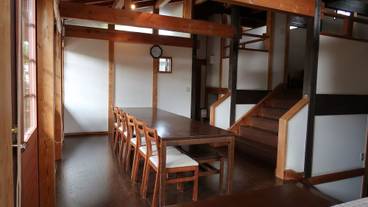 客室内のダイニングエリア / 19