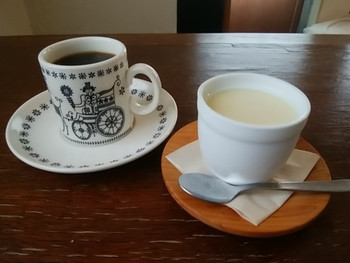 「オーガニックカフェ たまりばーる」 料理 75292665 ホットコーヒー、カスタードプリン
