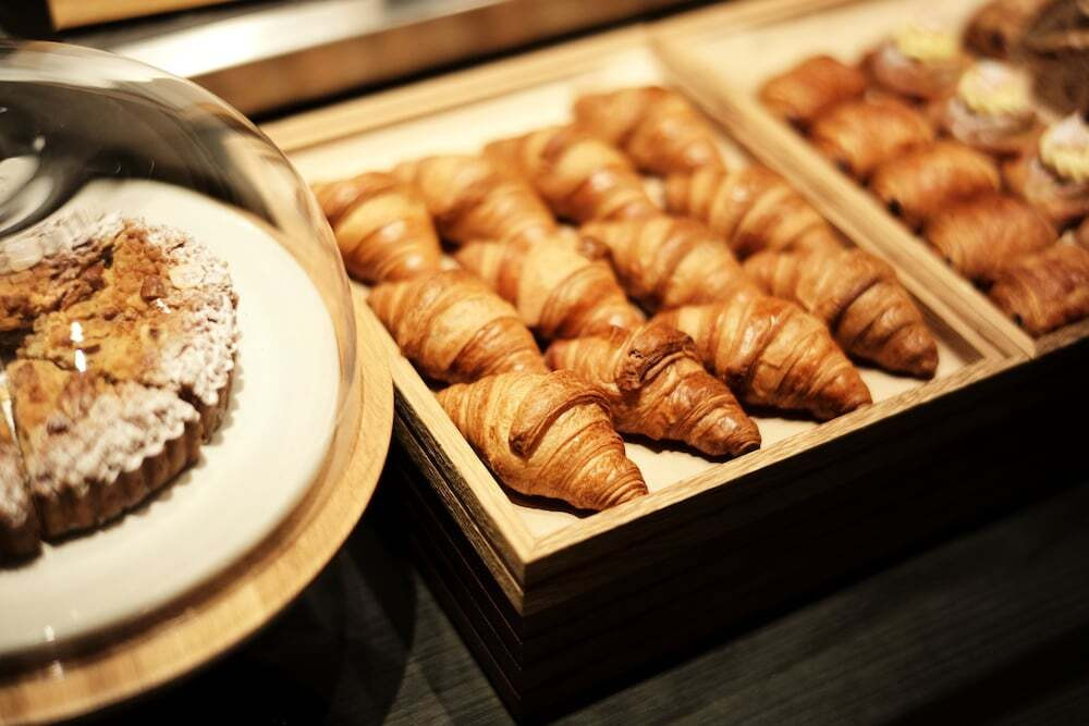 朝食ビュッフェ パン