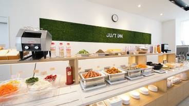 朝食ビュッフェ / 21