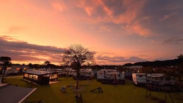 施設の敷地 / 16