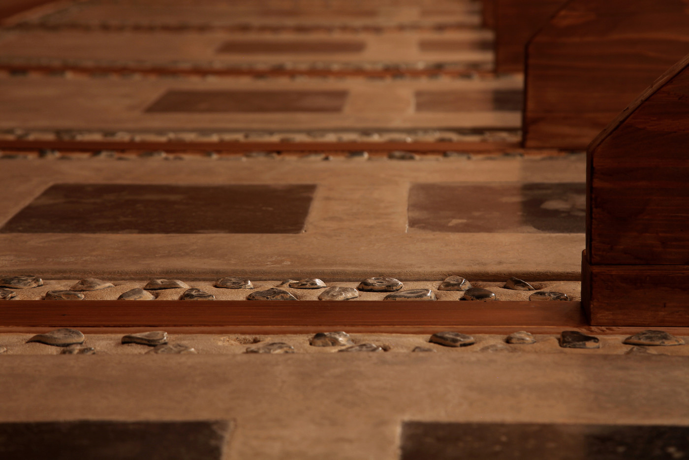 岩盤浴イメージ　風呂　入浴　ビューティー　バスルーム　浴室　ダイエット　健康　発汗　サウナ　岩盤浴