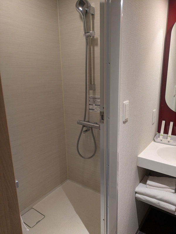 全室シャワーのみ