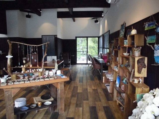 「珈琲屋 美豆」で
ほっとひと息 / 5