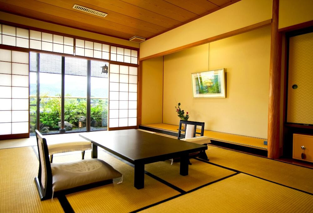 京情緒豊かな渡月橋と天然温泉に癒される3737751