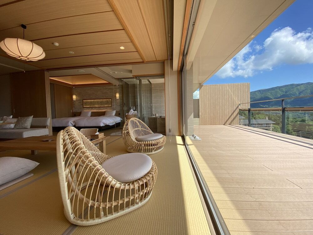 客室露天風呂から眺める、大パノラマの景色に圧倒される3934540