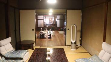 客室内のダイニングエリア / 19