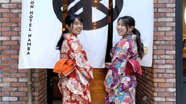 施設の入り口 / 13