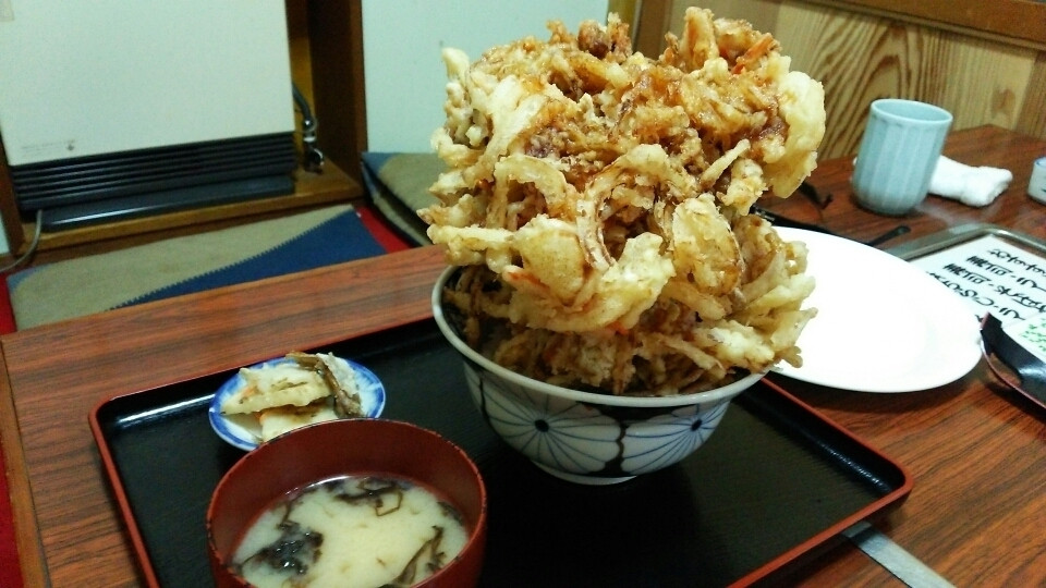 「漁師の店 富丸」料理 81904 漁師のかき揚げ丼   982円