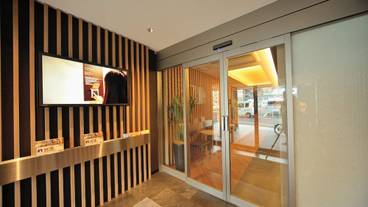 内部エントランス / 3