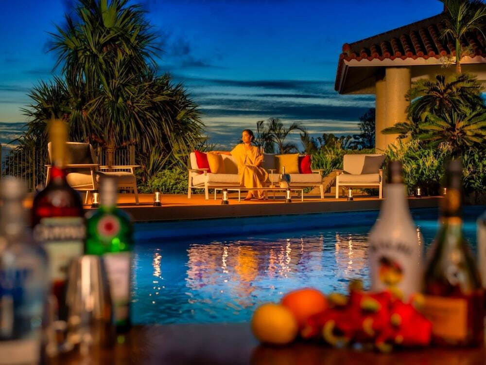 やんばるの森と東シナ海の絶景ビューの中で感動スパ体験3931061