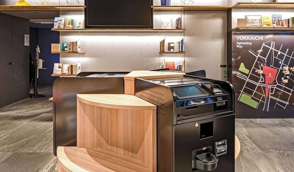 セルフチェックイン・アウト機 / 5